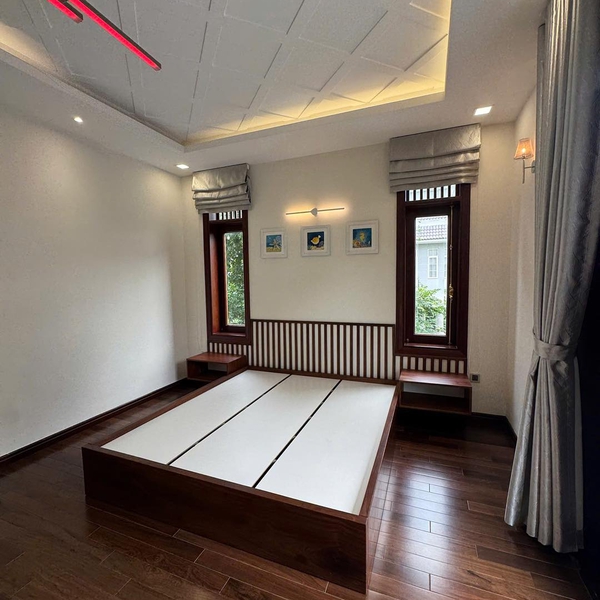 Bán biệt thự Sadeco Ven Sông Tân Phong, số 8 Đường số 17, Phường Tân Hưng, TP.HCM