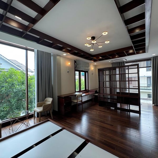 Bán biệt thự Sadeco Ven Sông Tân Phong, số 8 Đường số 17, Phường Tân Hưng, TP.HCM