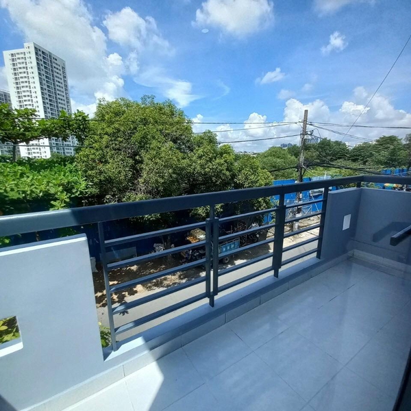 Nhà 2 tầng đường số 9 - chợ Tân Mỹ 4m x 15m