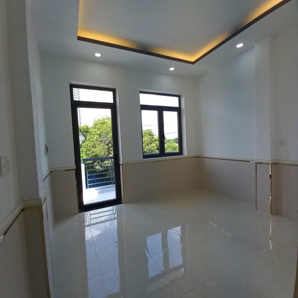 Nhà 2 tầng đường số 9 - chợ Tân Mỹ 4m x 15m