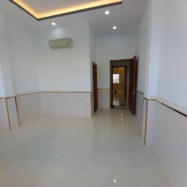 Nhà 2 tầng đường số 9 - chợ Tân Mỹ 4m x 15m