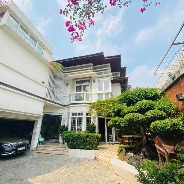 Biệt thự 3 tầng Kiều Đàm , 14m x 26m