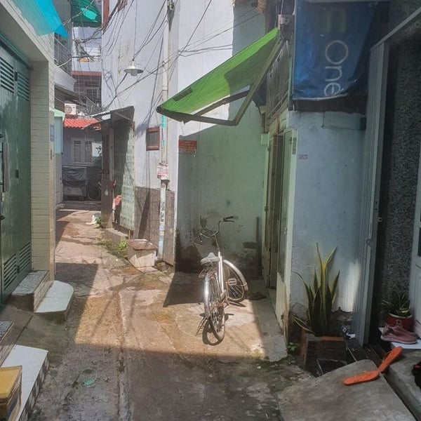 Bán nhà hẻm 981 trần xuân soạn, 4.23m x 9m, 1T - 2L chỉ 2 tỷ 9