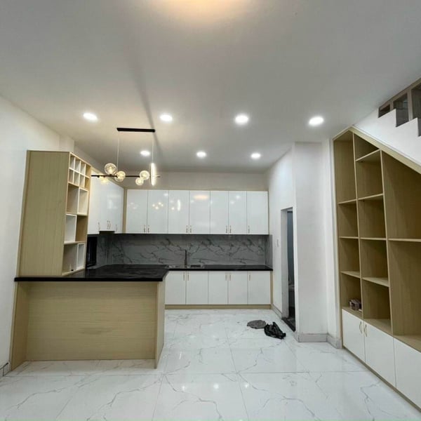 Nhà 2T hẻm 308 Huỳnh Tấn phát , 7m x 6m 