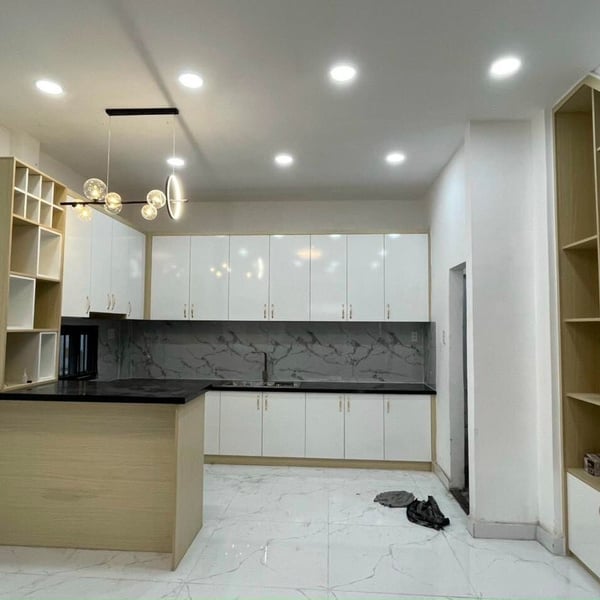 Nhà 2T hẻm 308 Huỳnh Tấn phát , 7m x 6m 