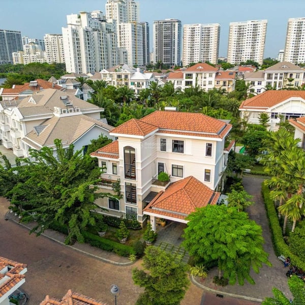 Bán biệt thự Chateau Phú Mỹ Hưng 21m x 27m