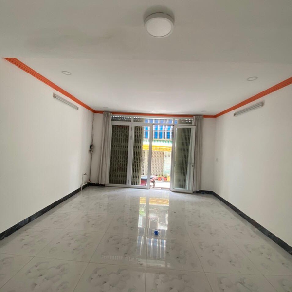 Nhà 4 tầng hẻm 308 Huỳnh Tấn Phát 5m x 23m