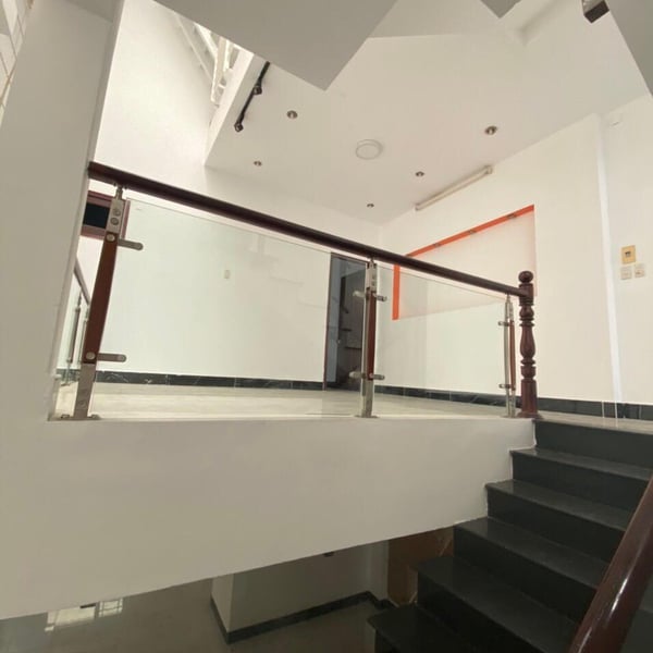 Nhà 4 tầng hẻm 308 Huỳnh Tấn Phát 5m x 23m