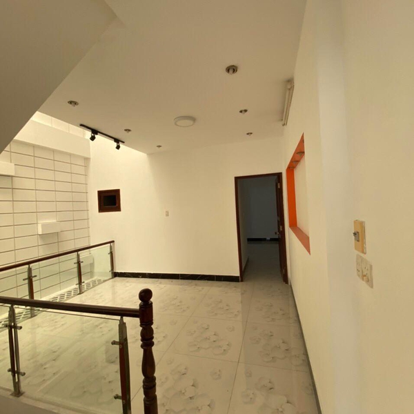 Nhà 4 tầng hẻm 308 Huỳnh Tấn Phát 5m x 23m