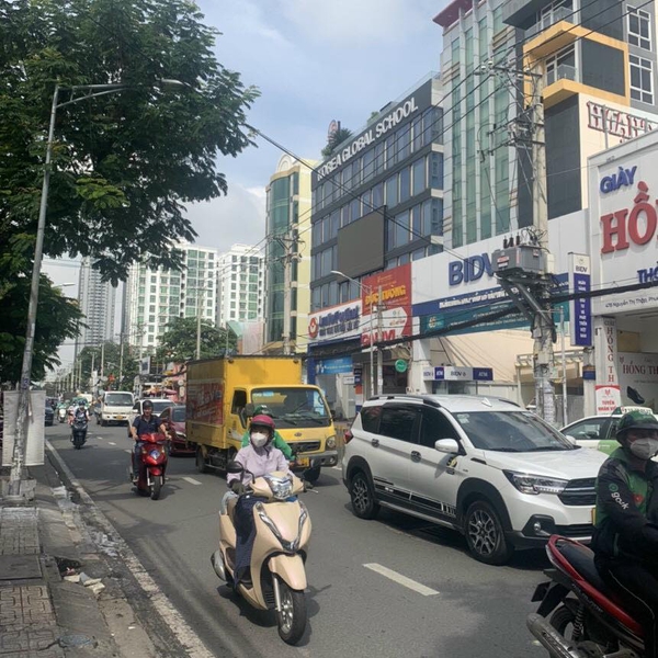 Nhà 4 tầng Nguyễn Thị Thập, Tân Phong 3m x 16,4m 