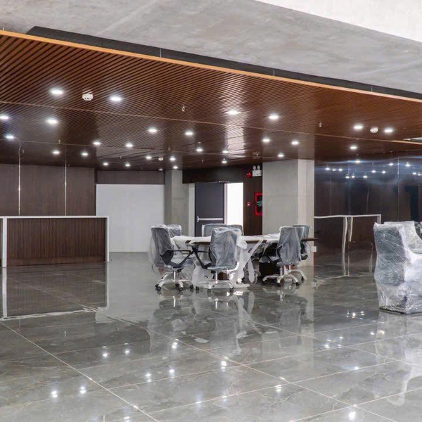 Bán tòa nhà 20 - 22 - 24 Huỳnh Mẫn Đạt, P1, Quận 5