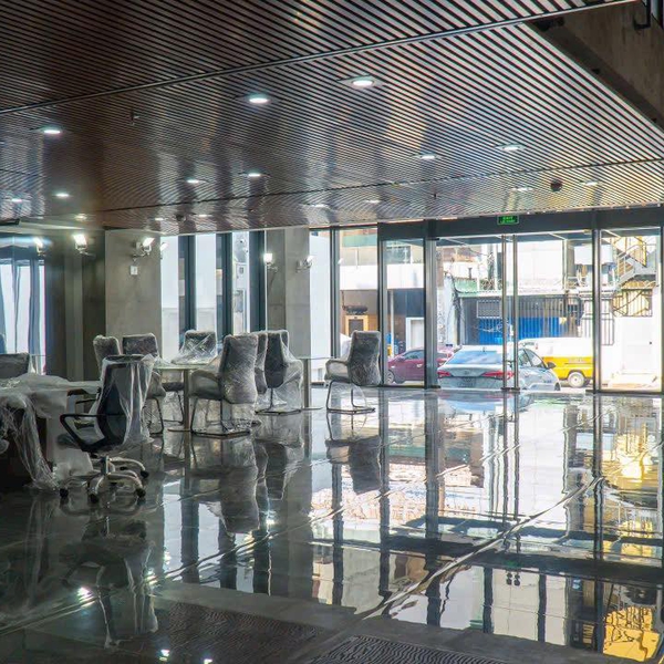 Bán tòa nhà 20 - 22 - 24 Huỳnh Mẫn Đạt, P1, Quận 5