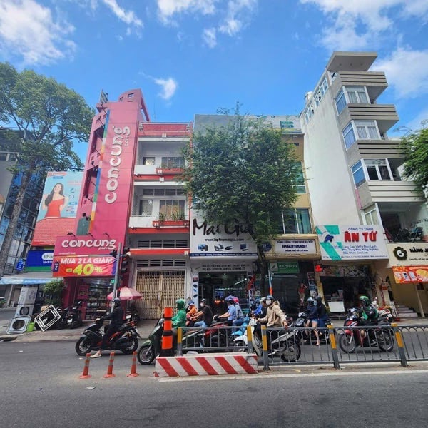 Bán nhà 74 Tôn Thất Tùng, Phường Bến Thành, Quận 1