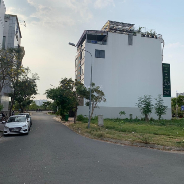 Bán đất khu Kim Sơn Tân Phong Quận 7 lô góc 12,5m x 25m