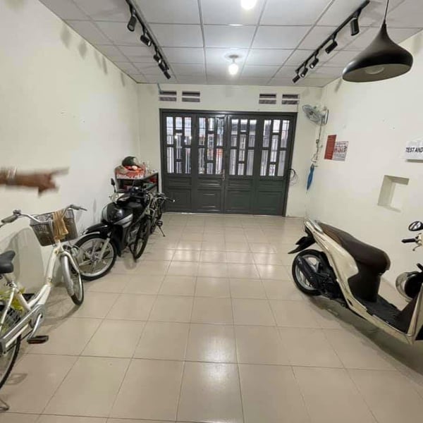 Nhà 4 tầng hẻm xe hơi Kiều Đàm 793 Trần Xuân Soạn, 5.3m x 22m