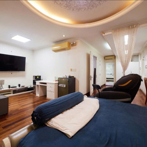 Bán biệt thự 28 đường D8, Khu biệt thự Saigon Pearl, Quận Bình Thạnh