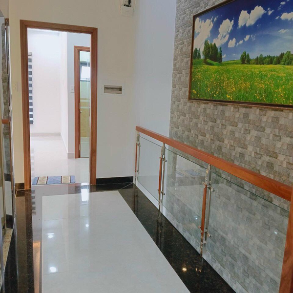 Nhà 5 tầng đường D1 KDC Phú Mỹ  Quận 7 có thang máy