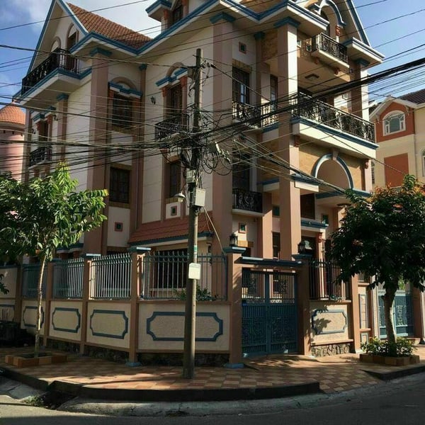 [ Ngộp Bank ] - Biệt thự 2 mt khu nội bộ ca P. Phú thuận , 18m x 18m