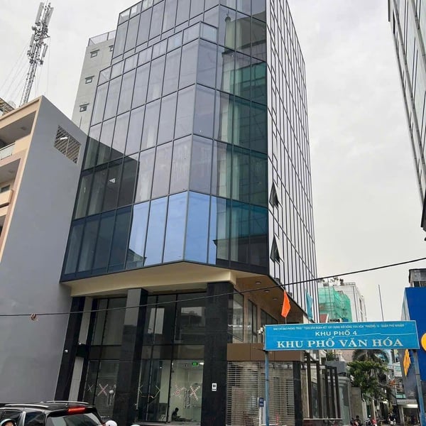 Bán tòa nhà 84 Huỳnh Văn Bánh, P. Cầu Kiệu, Quận Phú Nhuận 