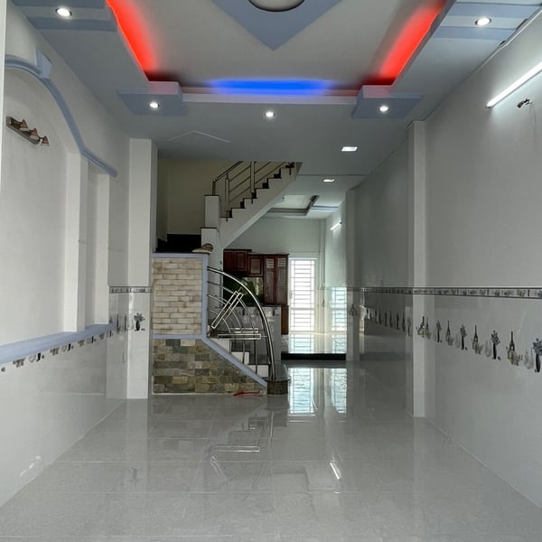 Nhà 3 tầng hẻm 1113 Huỳnh Tấn Phát Phú Thuận 4m x 18,54m