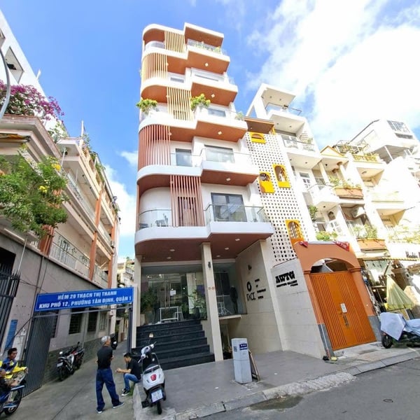 Bán tòa nhà 31 – 33 Thạch Thị Thanh, Phường Tân Định, Quận 1