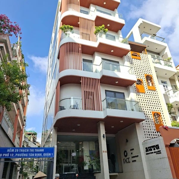 Bán tòa nhà 31 – 33 Thạch Thị Thanh, Phường Tân Định, Quận 1