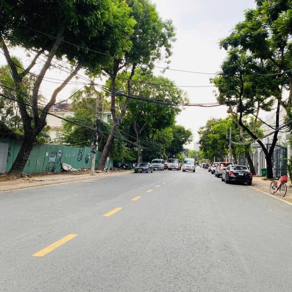 Bán đất 200 Nguyễn Văn Hưởng, Thảo Điền, Quận 2