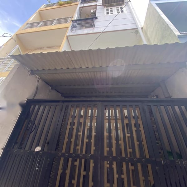 Nhà 3T hẻm Trần Xuân Soạn, 3,3m x 9,5m