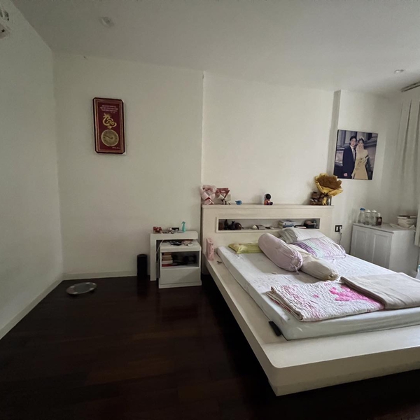 Biệt thự Him Lam Quận 7, Diện tích: 10m x 20m