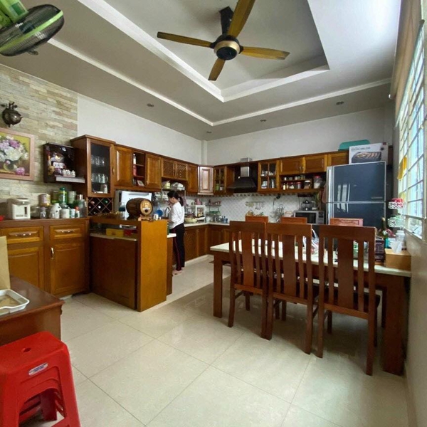 Nhà 4 tầng hẻm xe hơi Kiều Đàm 793 Trần Xuân Soạn, 5.3m x 22m