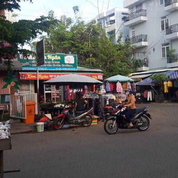 Nhà lô góc 2 mt Cao Thị Chính , 6.5m x 20m