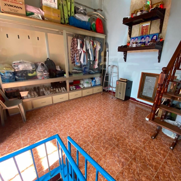 Kèo thơm ! Nhà 3T hẻm 98 Bùi Văn Ba, 4m x 15m 