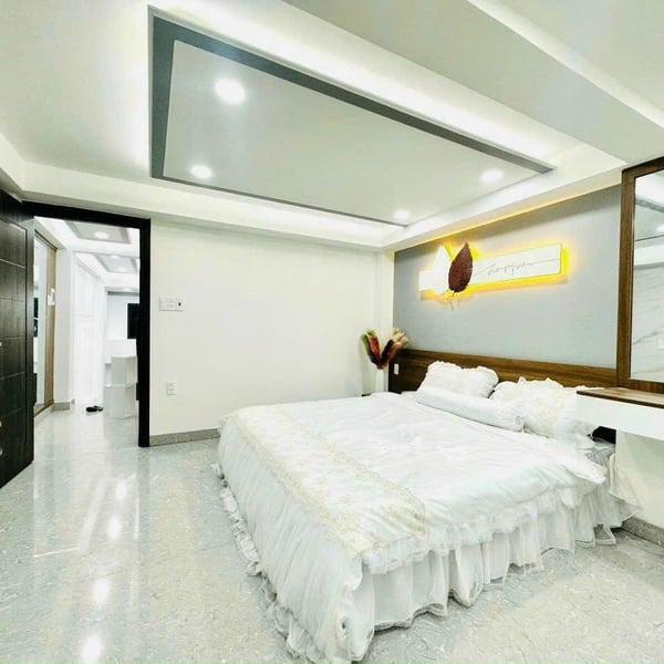 Nhà 5 tầng hẻm 749 Huỳnh Tấn Phát 4m x 16m,  thông sang hẻm 88 Nguyễn Văn Quỳ