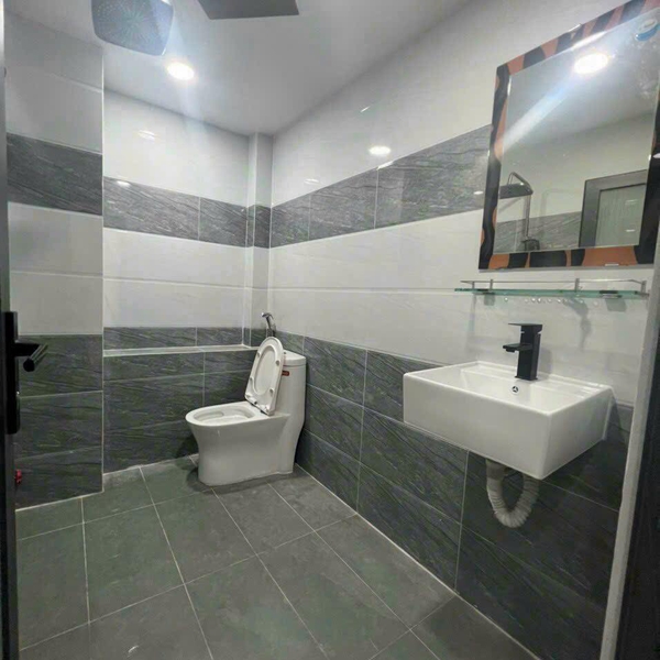 Nhà 3 tầng hẻm xe hơi 502 Huỳnh Tấn Phát, Phường Bình Thuận 