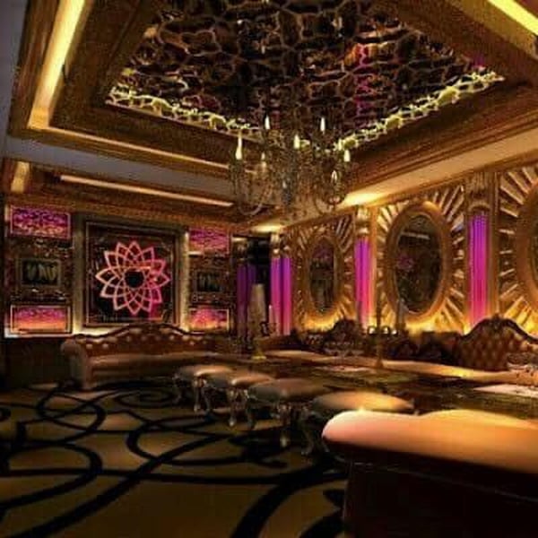 Tòa Nhà Karaoke 2 mặt tiền Tân Mỹ Q7 , Dt : 10m x 20m