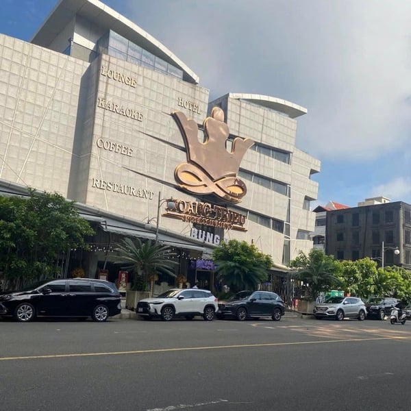 Cho thuê góc 2 mặt tiền Lê Văn Thiêm & Bùi Bằng Đoàn, Khu Hưng Phước 3, Phú Mỹ Hưng, Quận 7