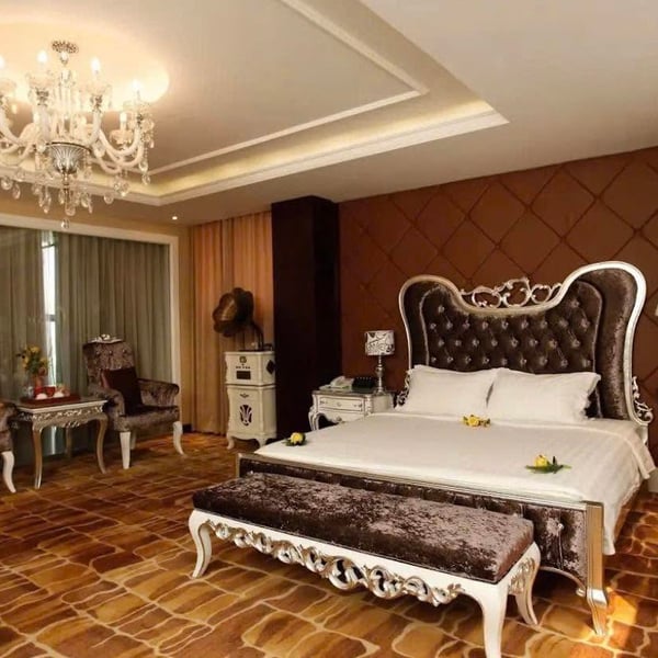 Cho thuê góc 2 mặt tiền Lê Văn Thiêm & Bùi Bằng Đoàn, Khu Hưng Phước 3, Phú Mỹ Hưng, Quận 7