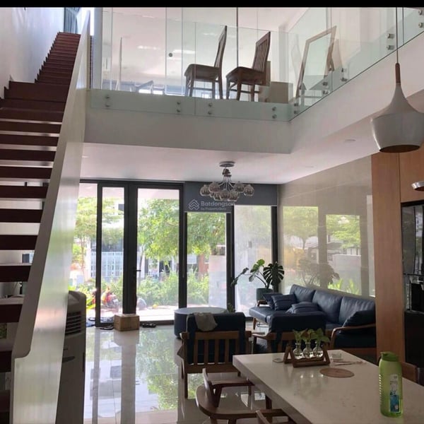 Nhà 5 tầng khu Kim Sơn - Phường Tân Phong 5m x 20m