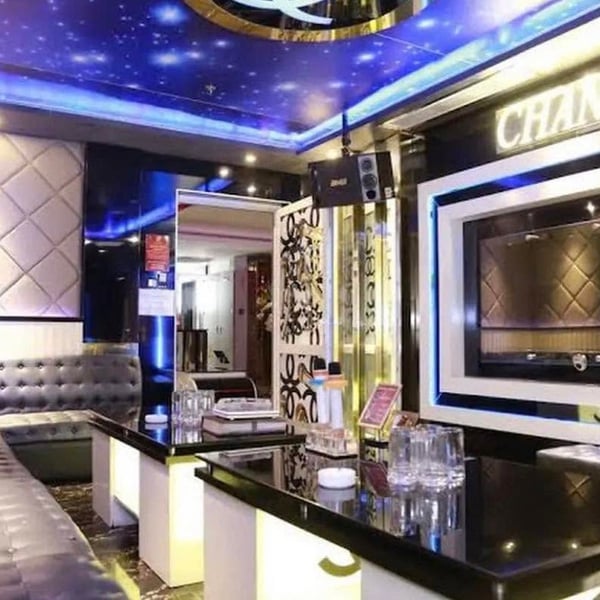 Cho thuê góc 2 mặt tiền Lê Văn Thiêm & Bùi Bằng Đoàn, Khu Hưng Phước 3, Phú Mỹ Hưng, Quận 7