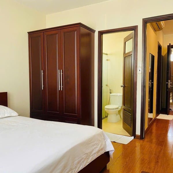 Bán tòa nhà căn hộ dịch vụ Quận Phú Nhuận đường Đường Nguyễn Đình Chính