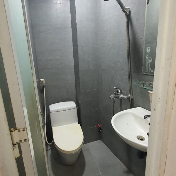 Nhà 2 tầng hẻm 108 Lê Văn Lương 3m x 7m