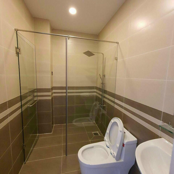 Nhà 4 tầng mặt tiền đường 43 Tân Quy, 4m x18m