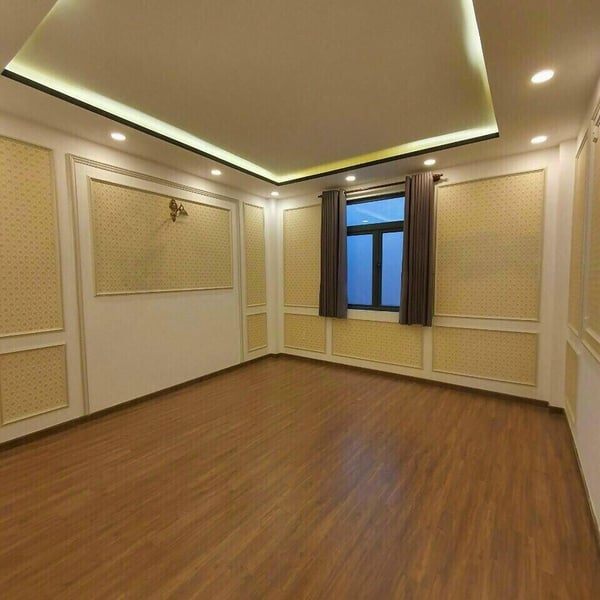 Nhà 4 tầng mặt tiền đường 43 Tân Quy, 4m x18m