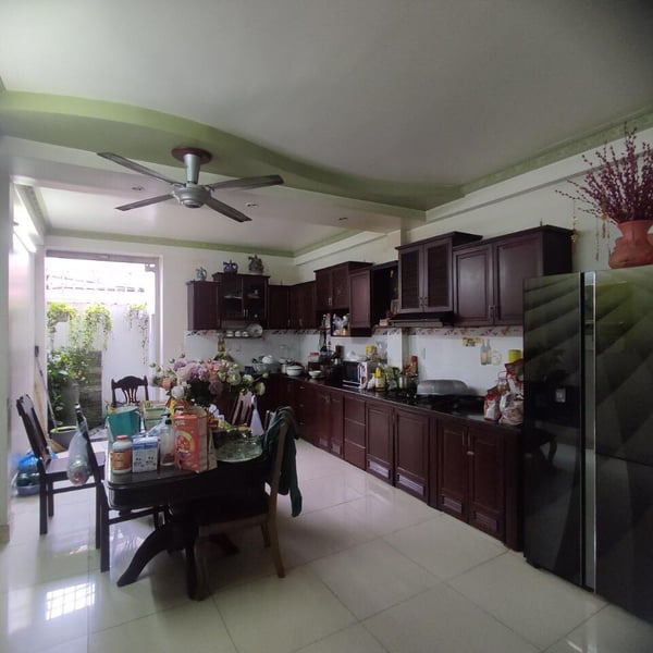 Nhà 3 tầng hẻm 487 Huỳnh Tấn Phát - gần VinCom Quận 7