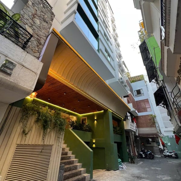 Bán khách sạn 7/9 - 10 Nguyễn Trãi, P. Bến Thành, Quận 1