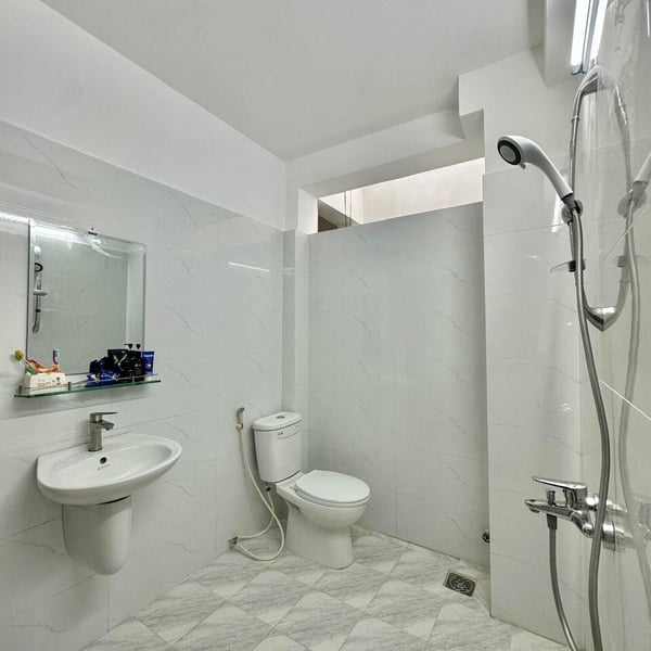 Nhà 4 tầng hẻm 271 Lê Văn Lương, Tân Quy Quận 7