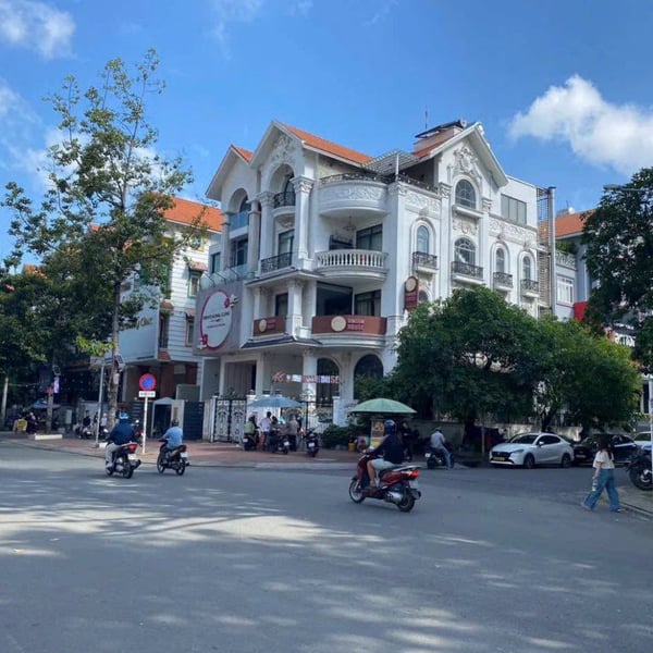 Bán biệt thự Him Lam, góc 48 Nguyễn Thị Thập, Phường Tân Hưng, Quận 7