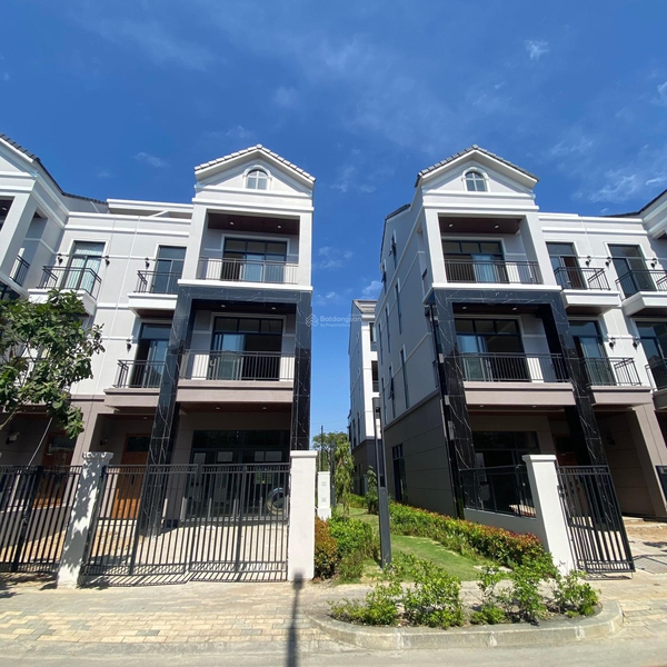 Bán nhà phố GS Metro City Nhà Bè giá đầu tư