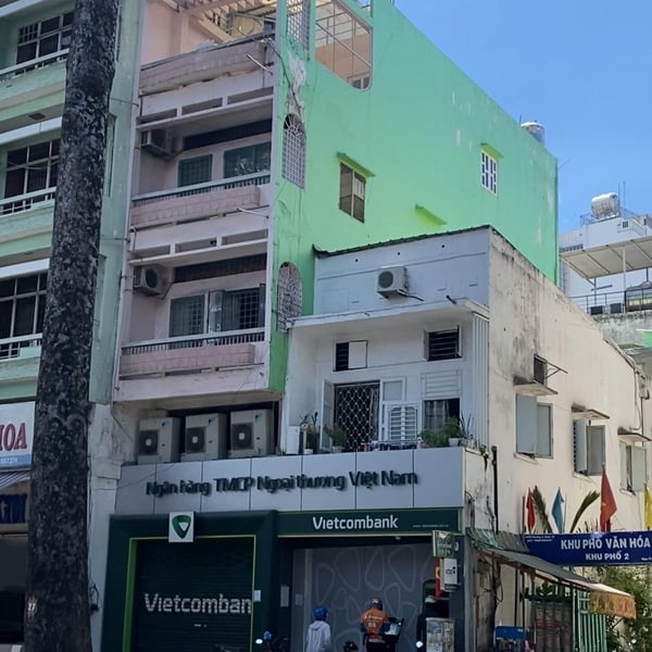 Bán nhà 73 - 75 Ngô Gia Tự, Phường 2, Quận 10