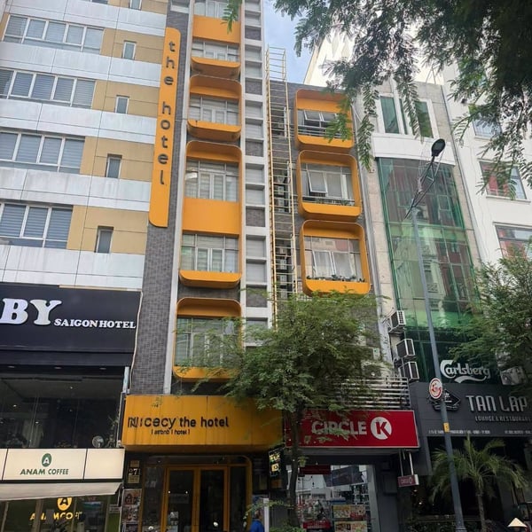 Bán khách sạn 271 - 273 Lê Thánh Tôn, P. Bến Thành, Quận 1